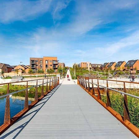 The Lake - A Stunning 2 Bedroom House, Only 17Mins To Central London!!! Greenhithe Eksteriør bilde